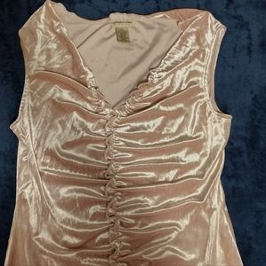 Velvety pink sleeveless shirt